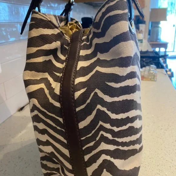 Michael Kors Canvas Stripe Tiger Animal Bag Tote - Picture 4 of 6